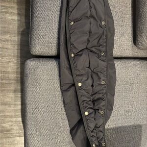 Black Kanuk snap-in coat extender